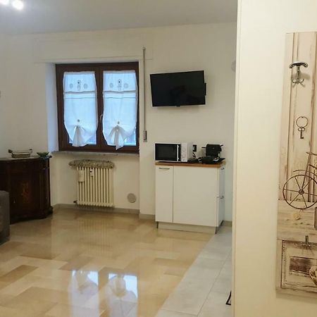 אאוסטה Casa Della Nonna Per Voi Parcheggio Gratuito Condizionatore Portatile Cir 0052 מראה חיצוני תמונה